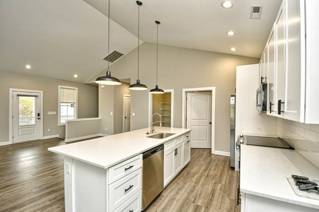 3877 Spanner Way, Murrells Inlet, SC 29576