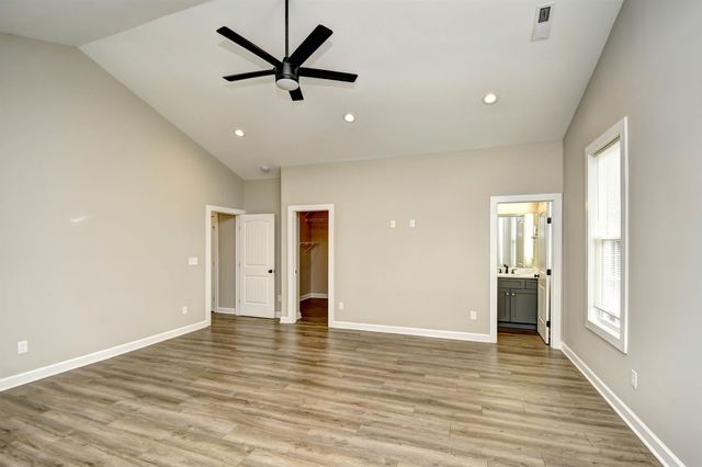 3877 Spanner Way, Murrells Inlet, SC 29576