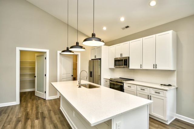 3877 Spanner Way, Murrells Inlet, SC 29576