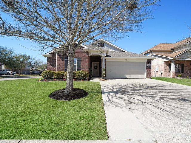 3301 Clover Hill Lane, Texas City, TX 77591