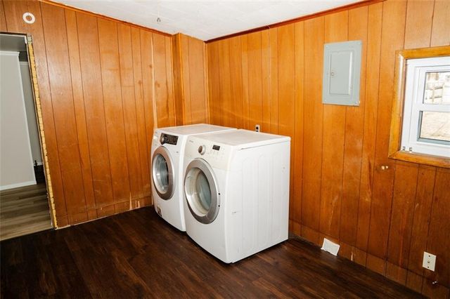 2405 Grand Avenue, Parsons, KS 67357