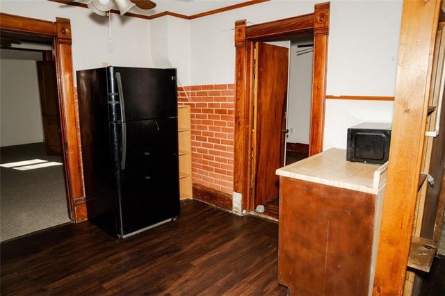 2405 Grand Avenue, Parsons, KS 67357