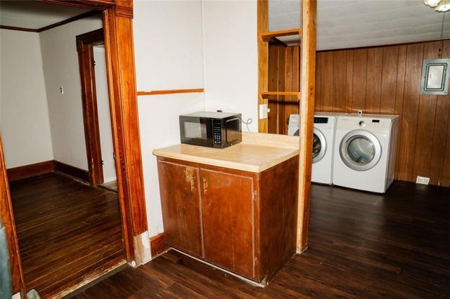 2405 Grand Avenue, Parsons, KS 67357