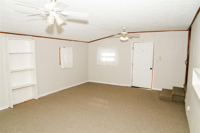 2405 Grand Avenue, Parsons, KS 67357