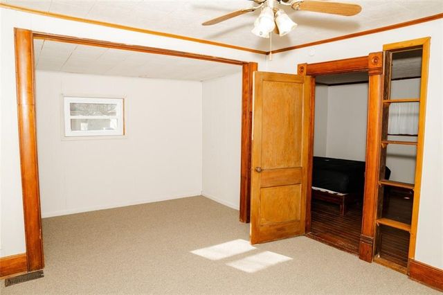 2405 Grand Avenue, Parsons, KS 67357