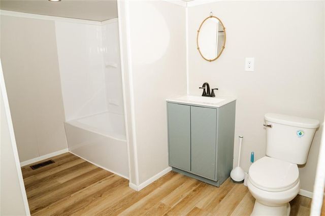 2405 Grand Avenue, Parsons, KS 67357