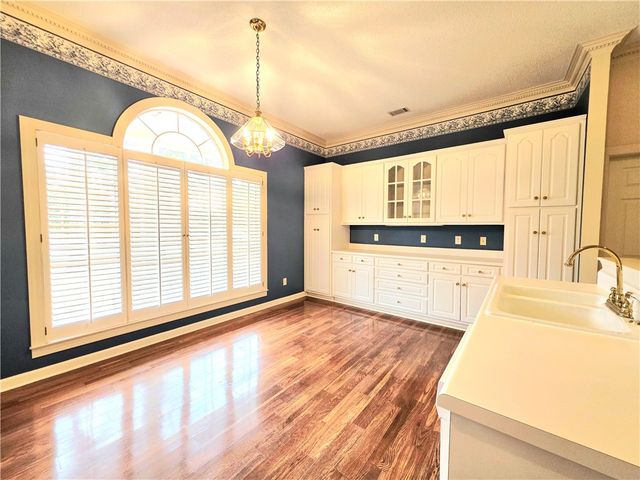 1049 Riverdale Drive, Waycross, GA 31503