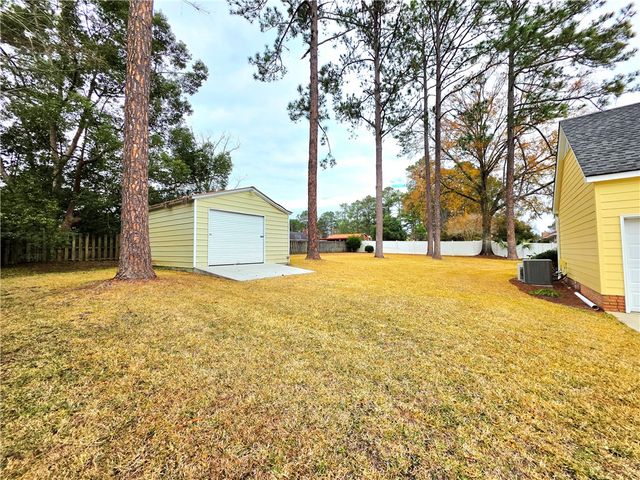 1049 Riverdale Drive, Waycross, GA 31503