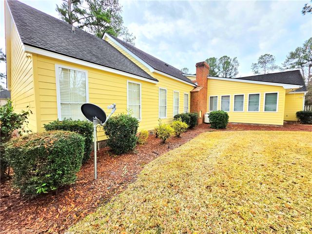 1049 Riverdale Drive, Waycross, GA 31503