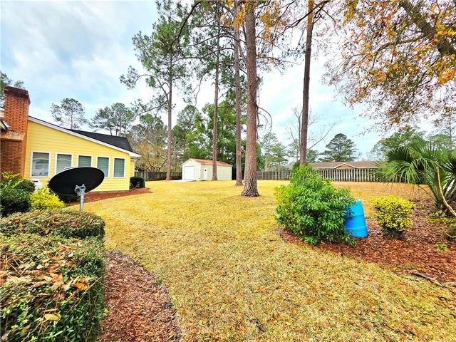 1049 Riverdale Drive, Waycross, GA 31503