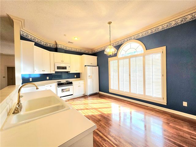 1049 Riverdale Drive, Waycross, GA 31503