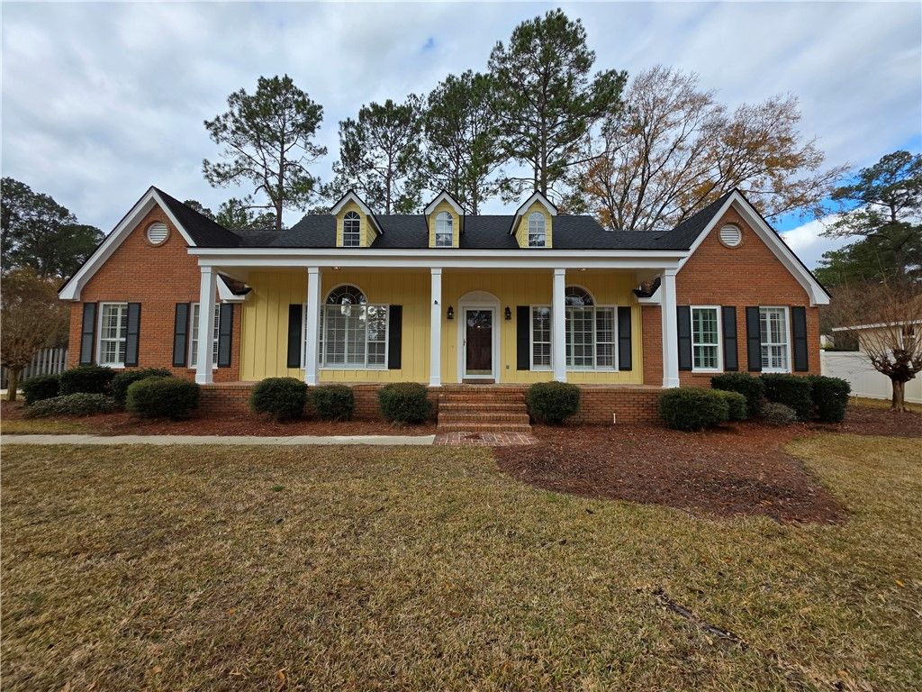 1049 Riverdale Drive, Waycross, GA 31503