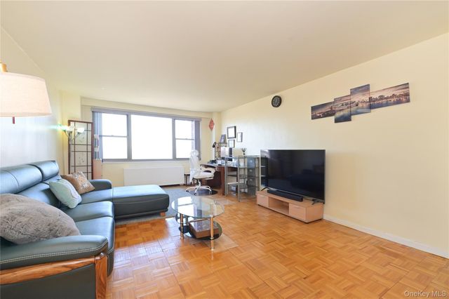 61-20 Grand Central Parkway A1204, Forest Hills, NY 11375