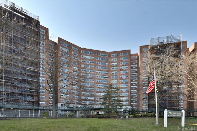61-20 Grand Central Parkway A1204, Forest Hills, NY 11375
