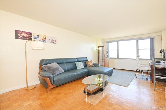 61-20 Grand Central Parkway A1204, Forest Hills, NY 11375