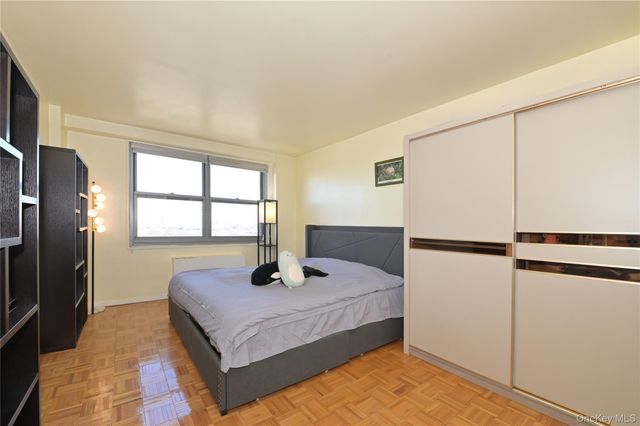 61-20 Grand Central Parkway A1204, Forest Hills, NY 11375