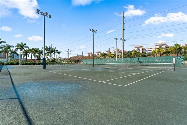 4900 BRITTANY DRIVE S 610, St Petersburg, FL 33715