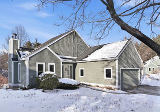 190 Chase Way # 190, Manchester, NH 03104