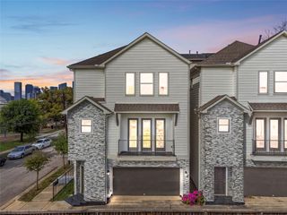 2909 Gillespie Street A, Houston, TX 77020