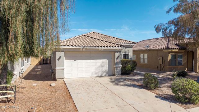 860 E DUST DEVIL Circle, San Tan Valley, AZ 85143