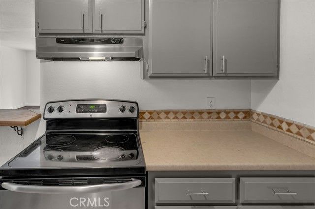 17554 Vandenberg Lane 19, Tustin, CA 92780