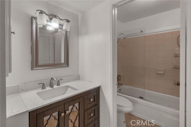 17554 Vandenberg Lane 19, Tustin, CA 92780