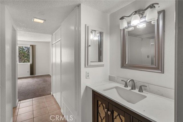 17554 Vandenberg Lane 19, Tustin, CA 92780