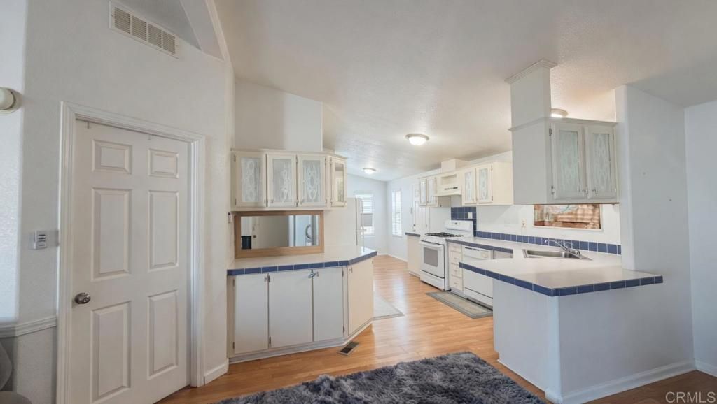 32900 Riverside Drive SPC 109, Lake Elsinore, CA 92530 — photo 4