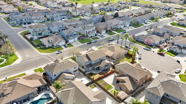 975 Briarwood Dr, Livingston, CA 95334