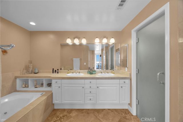 1500 E Ocean 608, Long Beach, CA 90802