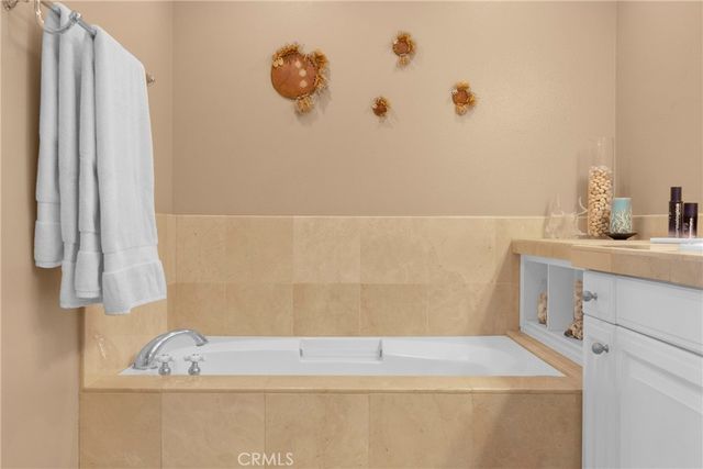 1500 E Ocean 608, Long Beach, CA 90802