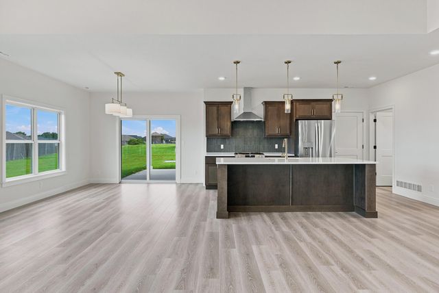 5859 ARBOR POINTE PKY, Columbia, MO 65202