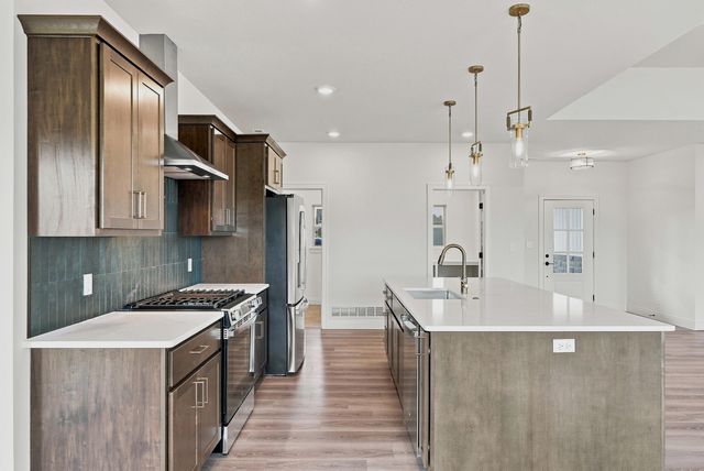 5859 ARBOR POINTE PKY, Columbia, MO 65202