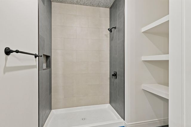 5859 ARBOR POINTE PKY, Columbia, MO 65202