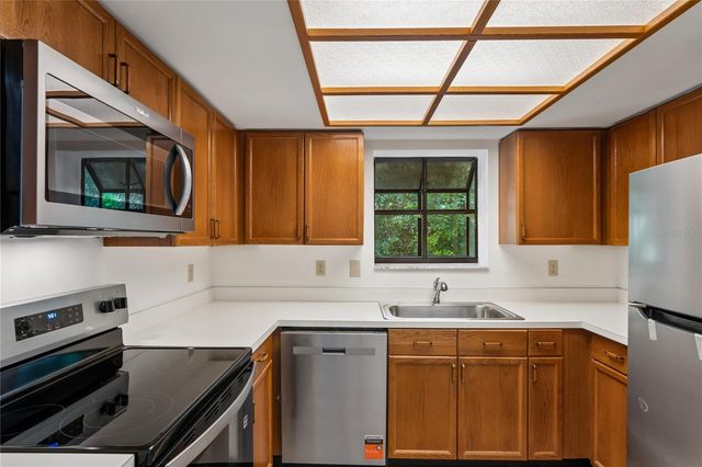 110 HAMMOCK PINE BOULEVARD, Clearwater, FL 33761