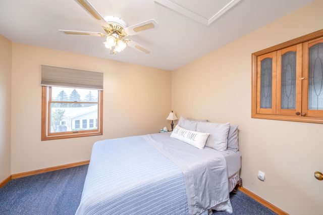 10197 E Royal Road, Morton Twp, MI 49346