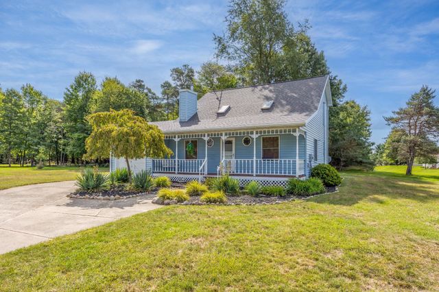 10197 E Royal Road, Morton Twp, MI 49346