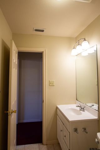 3616 Donna Dr, Tyler, TX 75702