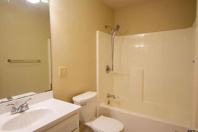 3616 Donna Dr, Tyler, TX 75702