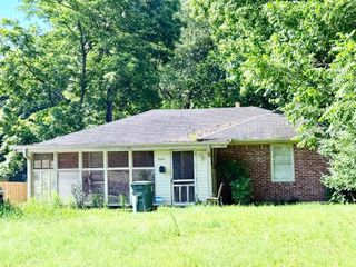 3708 HUNTINGDON DR, Memphis, TN 38111