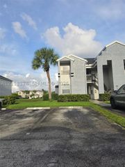 855 SW 113th Way 855, Pembroke Pines, FL 33025