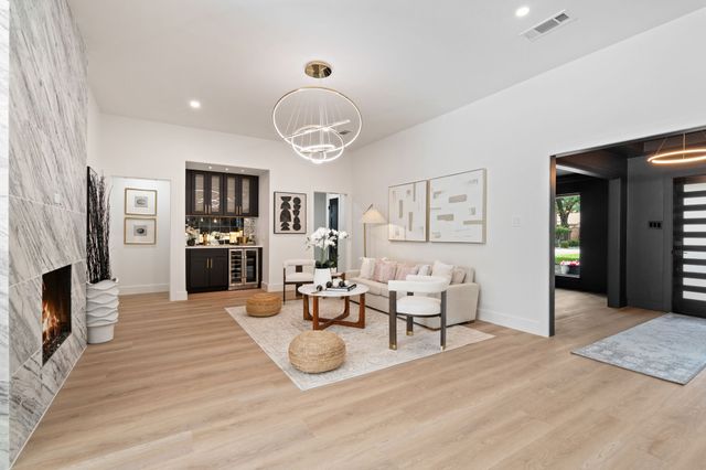 6606 Sawmill Road, Dallas, TX 75252