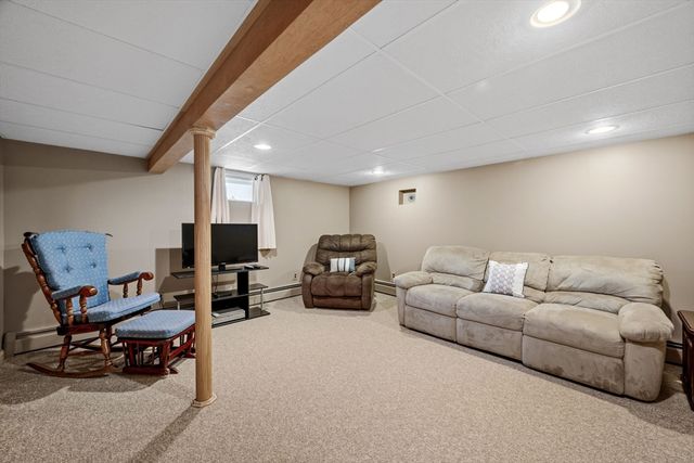630 Lynnfield St, Lynn, MA 01904