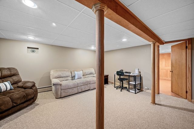 630 Lynnfield St, Lynn, MA 01904