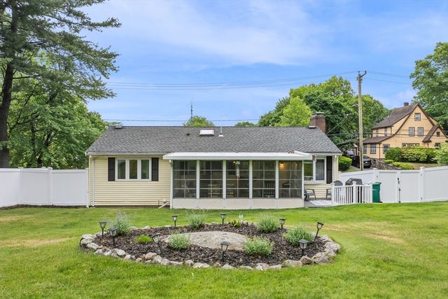 630 Lynnfield St, Lynn, MA 01904