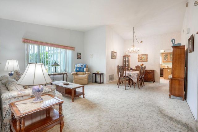 218 Saguaro Place, Oceanside, CA 92057