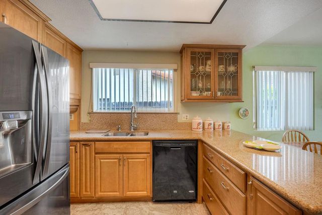 218 Saguaro Place, Oceanside, CA 92057