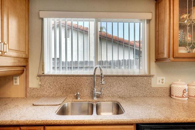 218 Saguaro Place, Oceanside, CA 92057