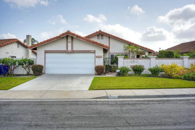 218 Saguaro Place, Oceanside, CA 92057