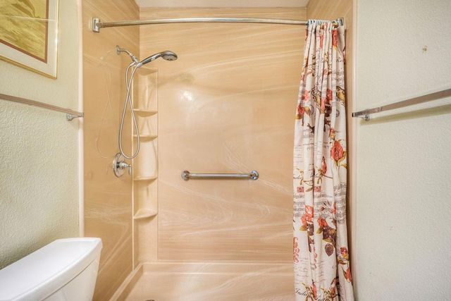 218 Saguaro Place, Oceanside, CA 92057